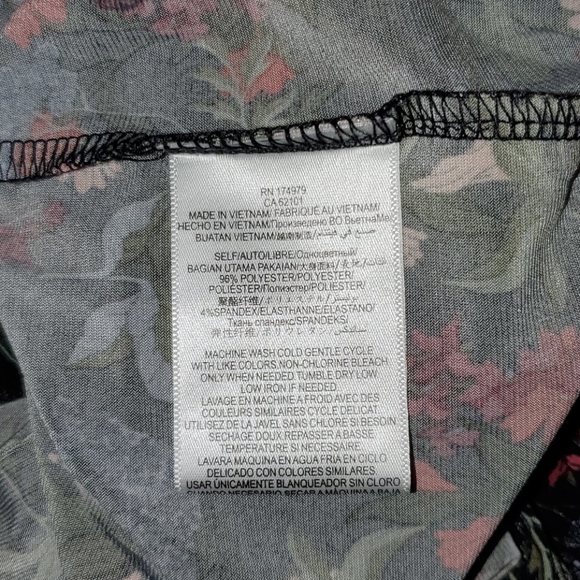 BCBGeneration 🌸Floral🌼 Dress - Picture 6 of 7